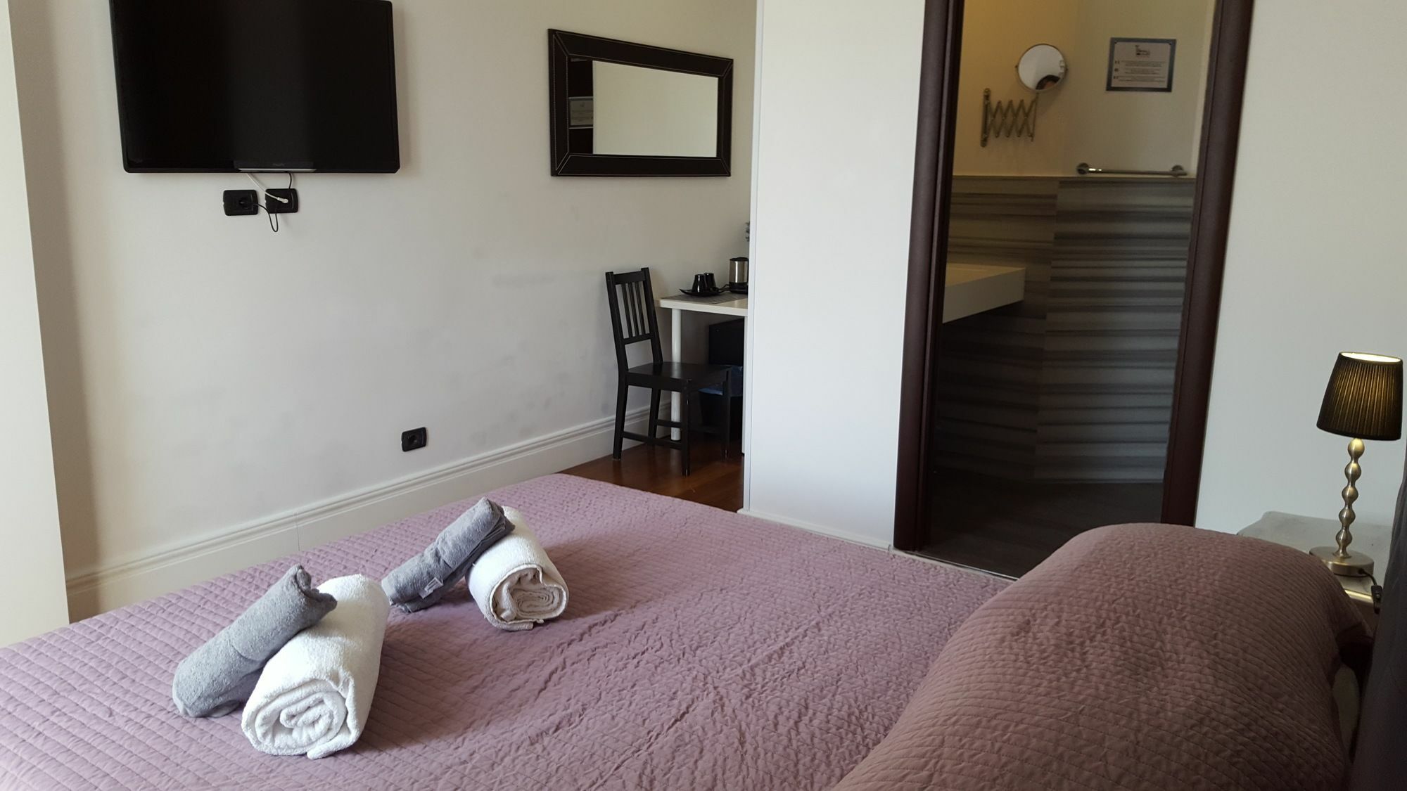Acomodação com café da manhã  06 Roma