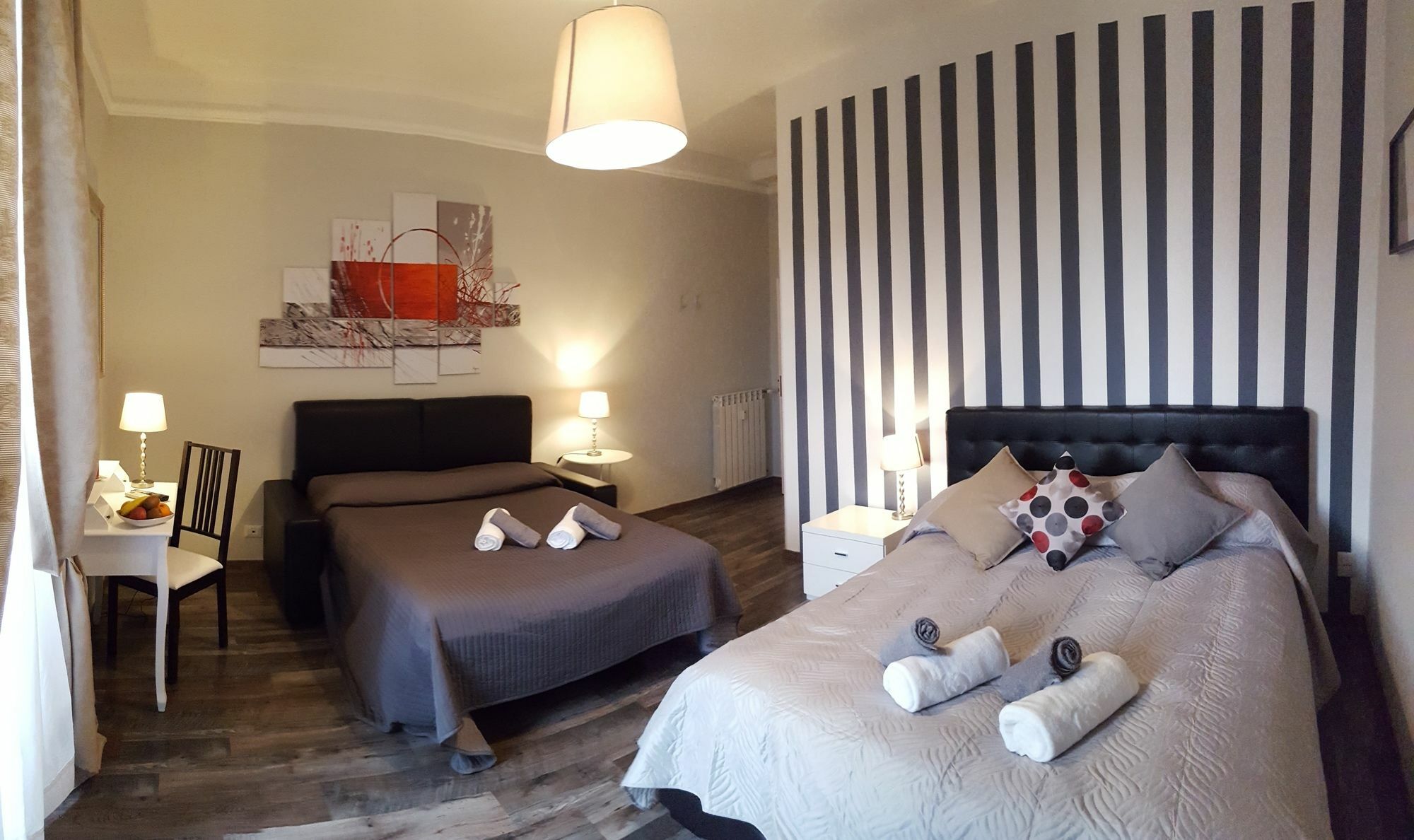 Bed and breakfast 06