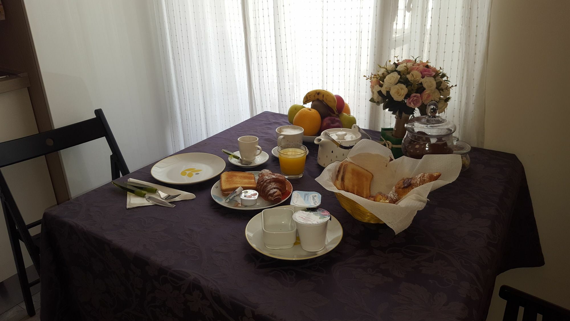 Acomodação com café da manhã  06 4*